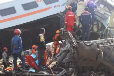 Daftar Kereta yang Batal Berangkat Imbas Tabrakan KA Turangga