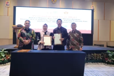 Bangun Kolaborasi, Unila dan Universitas Sangga Buana YPKP Teken MoU Kerja Sama
