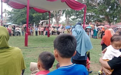 Warga Desa Hanura Ramai-ramai Tonton Pertunjukan Kuda Lumping yang di Gelar TPD dan Relawan Ganjar–Mahfud