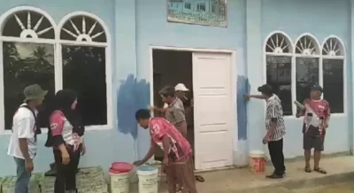 Tim Relawan Ganjar-Mahfud Lampung Bantu Perbaikan Sarana Tempat Ibadah
