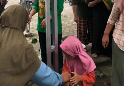 Mahasiswa KKN Manfaatkan Lahan Pekarangan Rumah untuk Ketahanan Pangan
