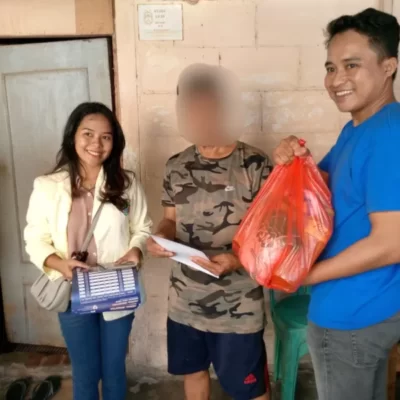 DPD KNPI Lampung Hari Ini Bersama Pemuda Khatolik Kembali Membagikan Puluhan Paket Sembako di Tanjung Senang