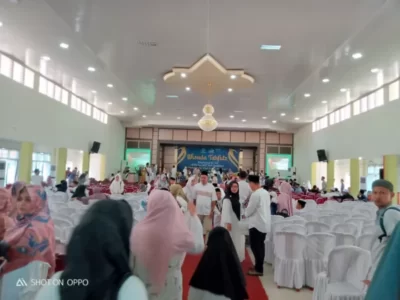 WISUDA TAHFIS XI SUKSES DI SELENGGARAKAN