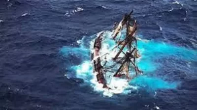 Penyebab Kapal Terbalik di Teluk Jakarta: Ombak Tinggi Sampai 2,5 Meter