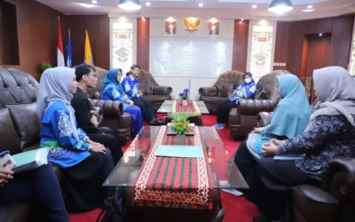Rektor Dukung Rencana Pendirian Apotek Kesehatan di Kampus