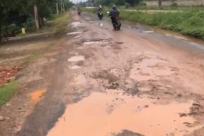 Viral Jalan Rusak, Kado Ultah Ke-25 Lampung Timur