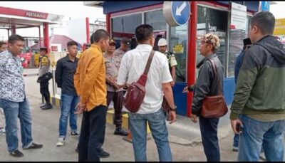 Unjuk Rasa di Depan Depot Pertamina Kasang, AWaSI Jambi Beberkan Persoalan Minyak Dan Gas