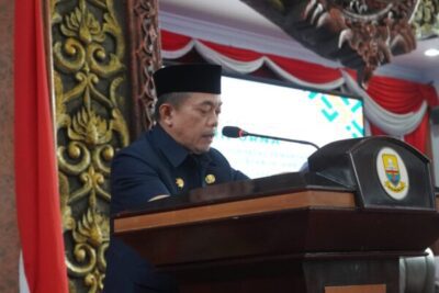 Gubernur Al Haris Beri Penjelasan Atas Capaian Pembangunan Pemprov Kepada Dewan