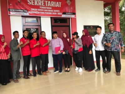 Hamdi S.SOS.MM Resmi Daftarkan Diri di Penjaringan Kandidat Bakal Calon Bupati DPC PDIP Kabupaten Tebo*