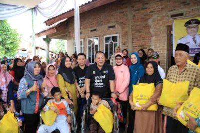 Gubernur Arinal Dialog Interaktif dengan Petani di Desa Klaten, Pringsewu, Riana Beri Bantuan Sembako dan Bedah Rumah