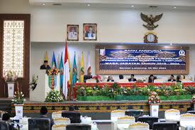 Paripurna DPRD tentang Pemberhentian Gubernur Masa Jabatan 2019-2024