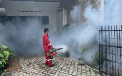 2 Warga Dilaporkan Terkena DBD, Relawan Bandar Lampung Bahagia Turunkan Tim Fogging Gratis