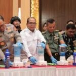 Pj. Gubernur Samsudin dan Kapolda Lampung Lakukan Pemusnahan BB Narkotika Hasil Sitaan Polda Lampung Tahun 2024