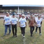 Pj. Gubernur Samsudin Buka Pertandingan Persahabatan Sepakbola Putri antara Perseti FC Kota Metro Vs Tim PON