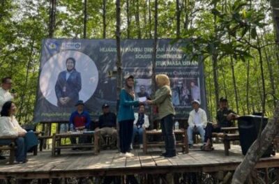 Unila Gelar Ekspedisi Replantasi Mangrove dalam Peringatan Hari Mangrove Sedunia