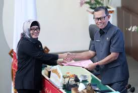 Fraksi-Fraksi DPRD Terima Sekdaprov Lampung atas Jawaban Pandangan Umum Terhadap Raperda Perubahan APBD Lampung 2024