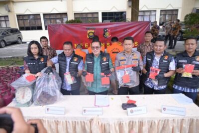 Ditreskrimsus Polda Jambi Tangkap 5 Pelaku Penyulingan Gas, Dua Pelaku Dibawah Umur, Tabung Elpiji Subsidi Disuntik