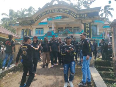 Puluhan iring-iringian kendaraan BPPKB Banten DPC Jakut menuju markas besar DPP Kp Salam Pandeglang Banten