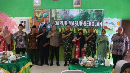 Kodim 0416/Bute Kembali Gelar Dapur Masuk Sekolah di SD N 194/VIII Wirotho Agung Tebo