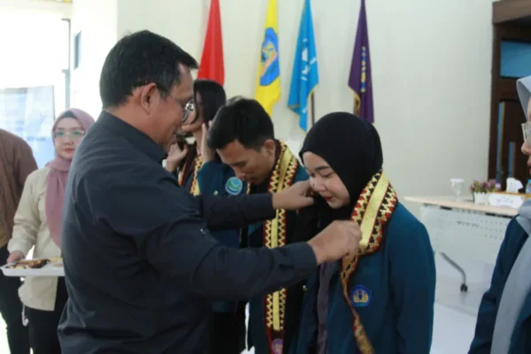 FKIP Universitas Lampung Lepas 250 Mahasiswa untuk Ikuti Program MBKM Nasional dan Internasional