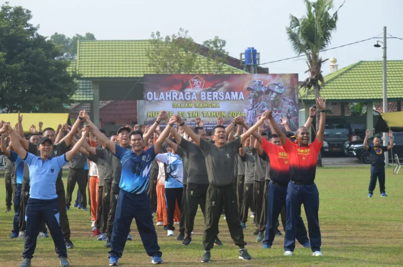 Jalin Kebersamaan Dan Sinergitas TNI Wilayah Provinsi Lampung Gelar Olahraga Bersama
