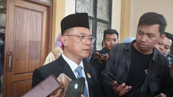 Bernas Yuniarta Resmi Pimpin DPRD Kota Bandar Lampung