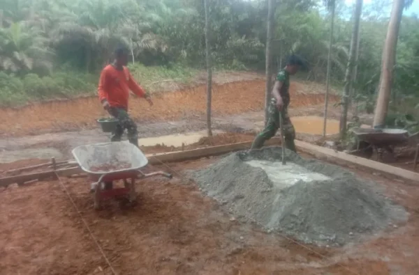 Satgas TMMD 122 Kodim 0420/Sarko Gelar Penyuluhan Peternakan dan Perkebunan di Desa Bedeng Rejo