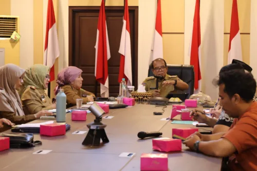 Pemprov Lampung Tegaskan Komitmen dalam Pengelolaan Sampah Pesisir Pantai