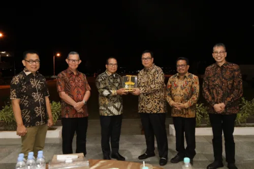 Pj. Gubernur Samsudin Melakukan Ramah Tamah dengan Pimpinan PT. Bank Lampung dan PT. Bank Jatim di Mahan Agung