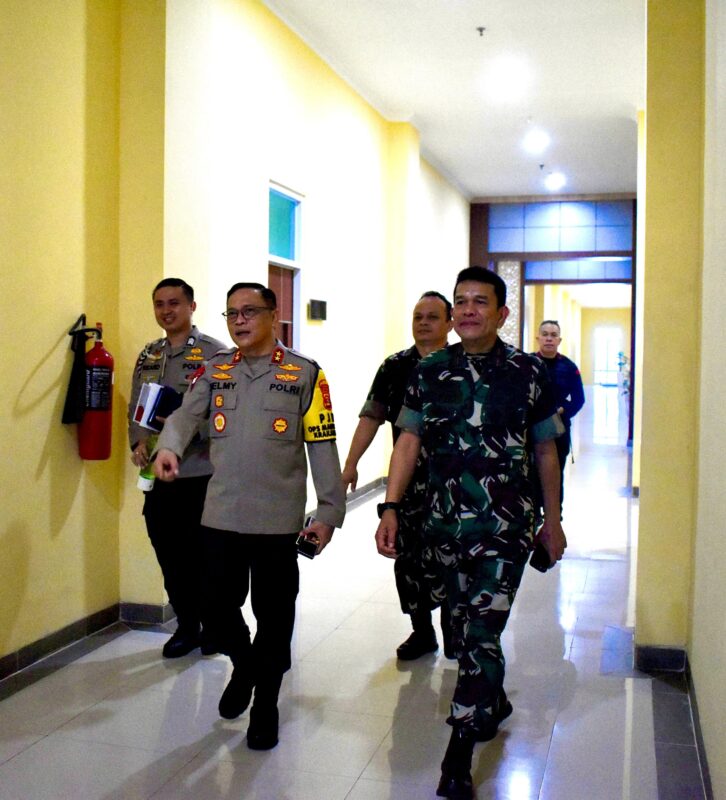 Danrem 043/Gatam Bersama Kapolda Lampung Ikuti Rakor Terkait Perkembangan Situasi Dan Keamanan Menjelang Pilkada Serentak 2024
