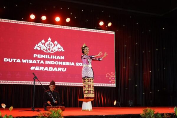 Kisah Sukses Diva Annisa Fitri: SEA Teacher dan Duta Wisata Lampung