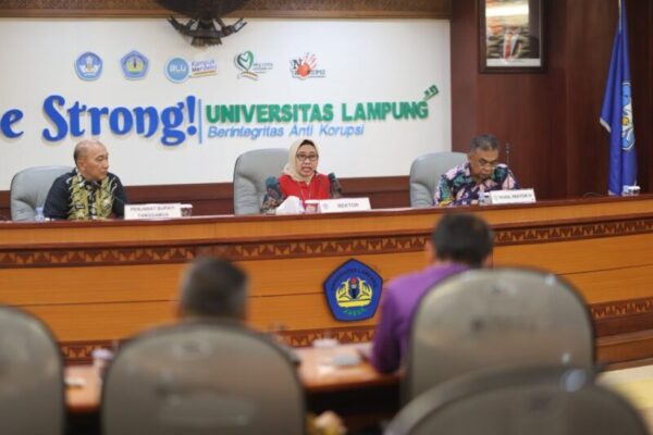 Unila Teken MoU Pembangunan Daerah Kabupaten Tanggamus