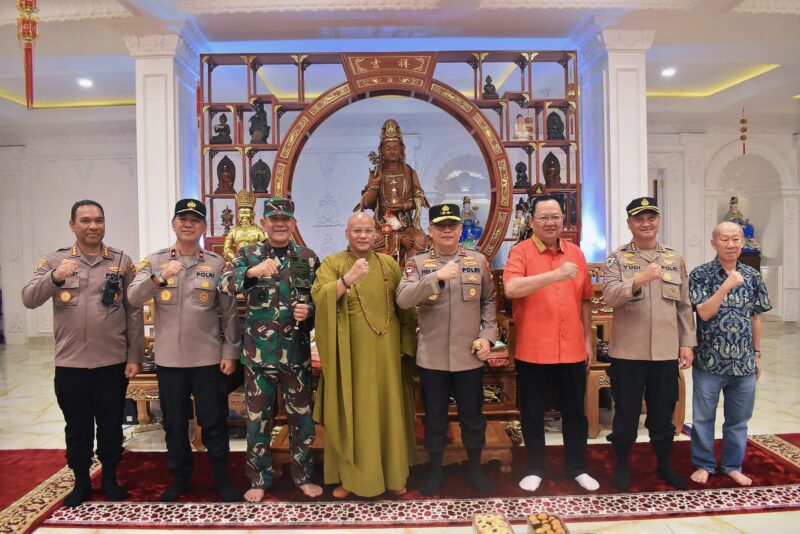 Danrem 043/Gatam Bersama Kapolda Lampung, Patroli Pantau Malam Tahun Baru Imlek