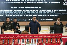 DPRD Lampung Terima SK Rahmad Mirzani Djausal dan Jihan Nurlela Sebagai Gubernur dan Wakil Gubernur 2025-2030