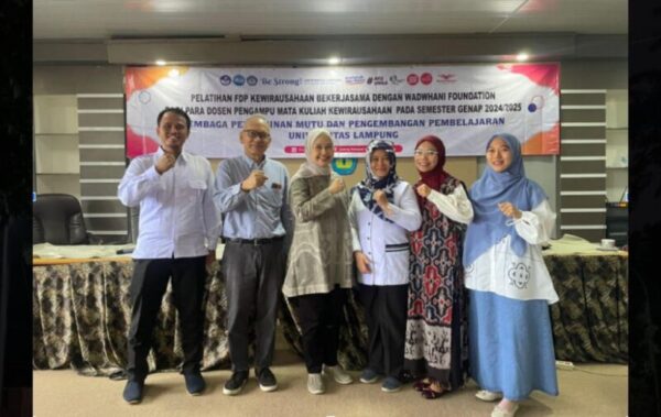 FISIP UNILA MENGIRIMKAN DOSEN UNTUK MENGIKUTI TOT KEWIRAUSAHAAN DENGAN WADHWANI FOUNDATION