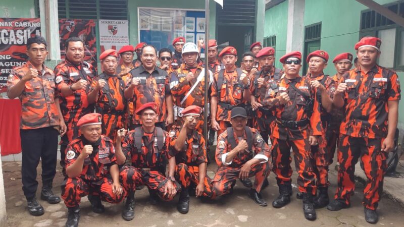 Ketua PAC Pemuda Pancasila Jatiagung Lantik 21 Ketua Ranting