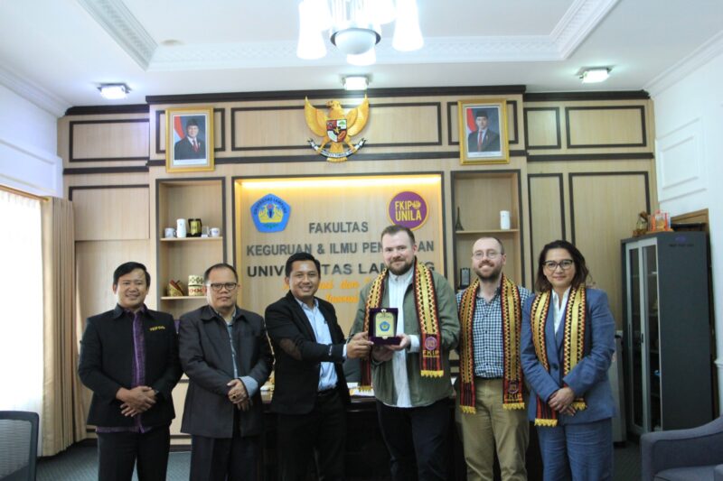 FKIP Unila Jalin Kerja Sama Internasional dengan Robert Gordon University