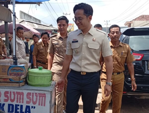 Bupati Lampung Selatan Pastikan Harga Bahan Pokok Stabil di Pasar Jatimulyo