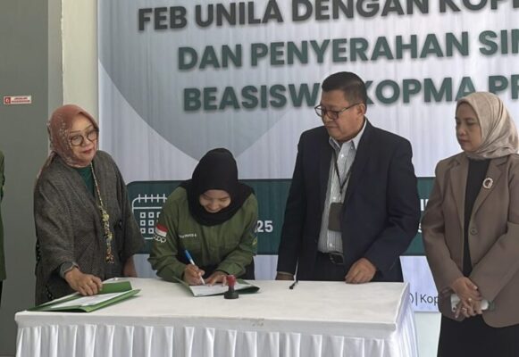Kopma dan FEB Unila Gelar Penandatanganan Kerja Sama Dukung Kewirausahaan Mahasiswa