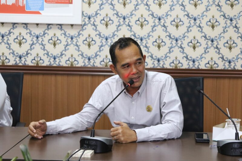 Ketua Komisi IV DPRD Kabupaten Pandeglang Tb Udi Juhdi menyambut baik akan dibuatkan pintu Tol Pagelaran.