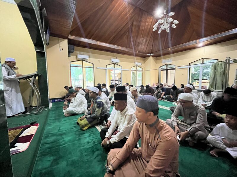 Polres Merangin Gelar Sholat Idul Adha 1446 H dan Pemotongan Hewan Qurban