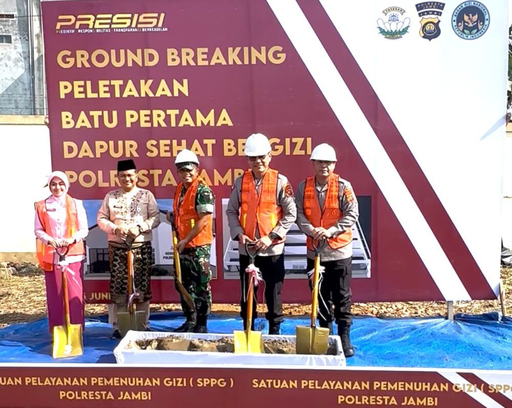 Peletakan Batu Pertama Pembangunan SPPG, Kapolda Jambi Tegaskan Komitmen Nyata Dukung Astacita Program Makan Bergizi Gratis