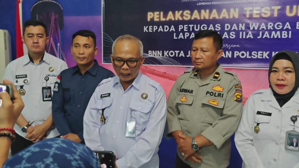 Cek Urine Mendadak di Lapas Kelas IIA Jambi, Kalapas hingga Warga Binaan Diperiksa