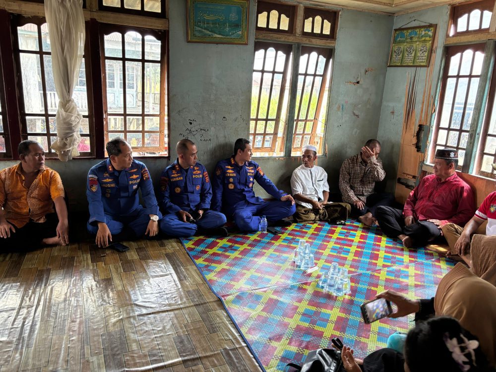 Direktorat Polairud Polda Jambi Peduli Pendidikan, Dirikan Rumah Baca di Pulau Pandan Kota Jambi