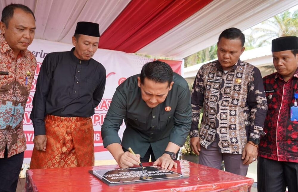 Pasar yang Diusulkan H M Syukur Ketika DPD RI Diresmikan     · Warga Plakar Jaya Sepakat Memberi Nama Pasar ‘Bang Syukur’