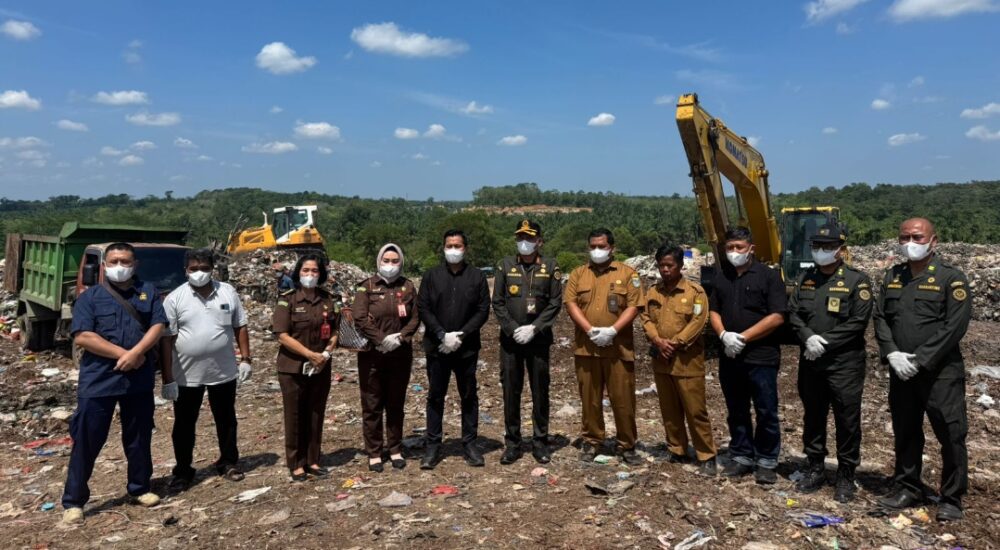 Ditpolairud Polda Jambi Musnahkan 10,8 Ton Bawang Merah Ilegal di TPA Talang Gulo