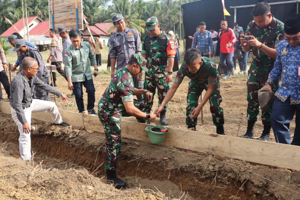 Dandim 0420/Sarko Ikuti Vicon Kegiatan Ground Breaking Koperasi Desa/Kelurahan Merah Putih (KDKMP)
