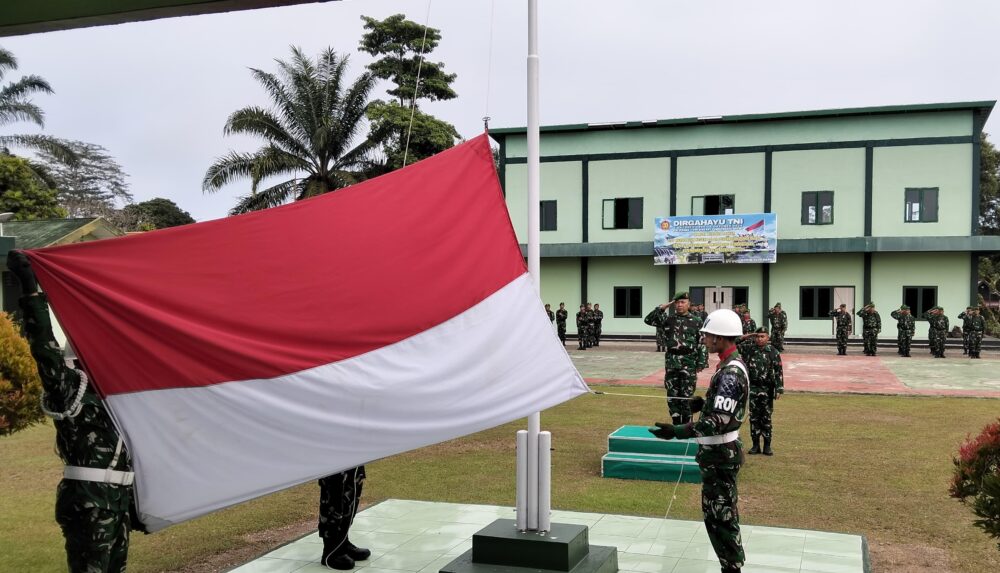 Upacara Mingguan di Makodim 0420/Sarko Berlangsung Khidmat, Tekankan Solidaritas dan Kesiapsiagaan Bencana