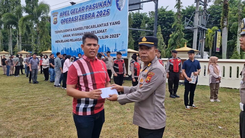 Peduli Bencana di Sumatera, Personel Polres Merangin Galang Dana dan Sholat Ghoib Serta Doa Bersama
