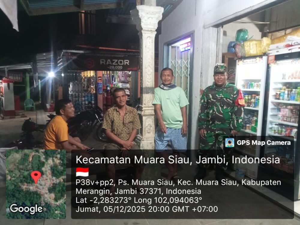 Patroli Malam dan Komsos Koramil 420-06/Muara Siau Wujudkan Keamanan Lingkungan Bersama Warga